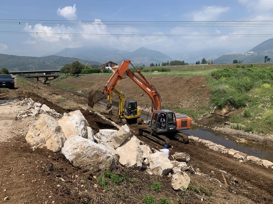 Lavori straordinari di manutenzione delle arginature e dell’alveo del fiume Amaseno, da Amaseno al ponte della strada provinciale per Sonnino — foto 4